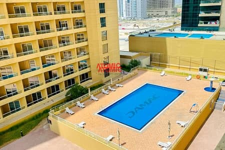 Vibrant Studio I Low floor I Pool View