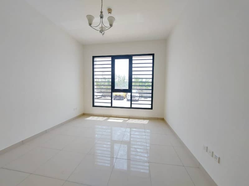 Квартира в Мувайле，Аль Захия, 2 cпальни, 36000 AED - 5915729
