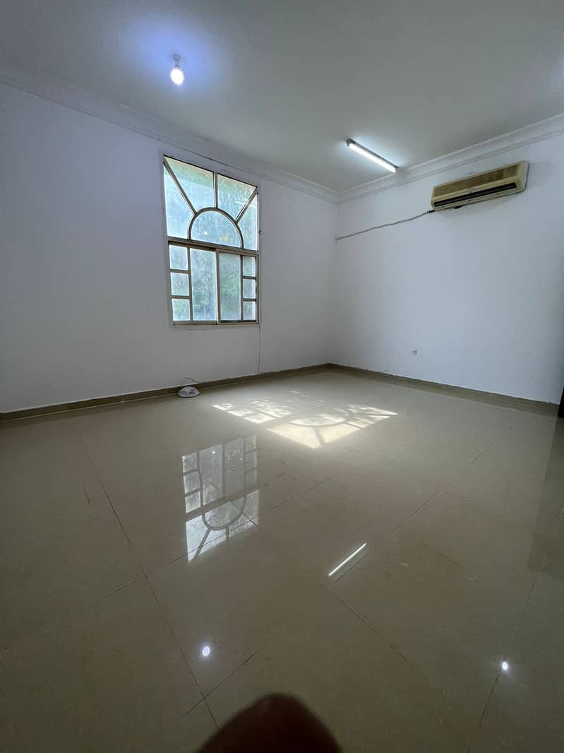 Fantastic 1BHK With Kitchen Full Bath Available Villa In MBZ City