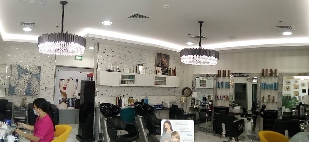 3 LUXURIOUS LADIES SALOON   IN A HOTEL APARTMENT/BUSINESS BAY. . .