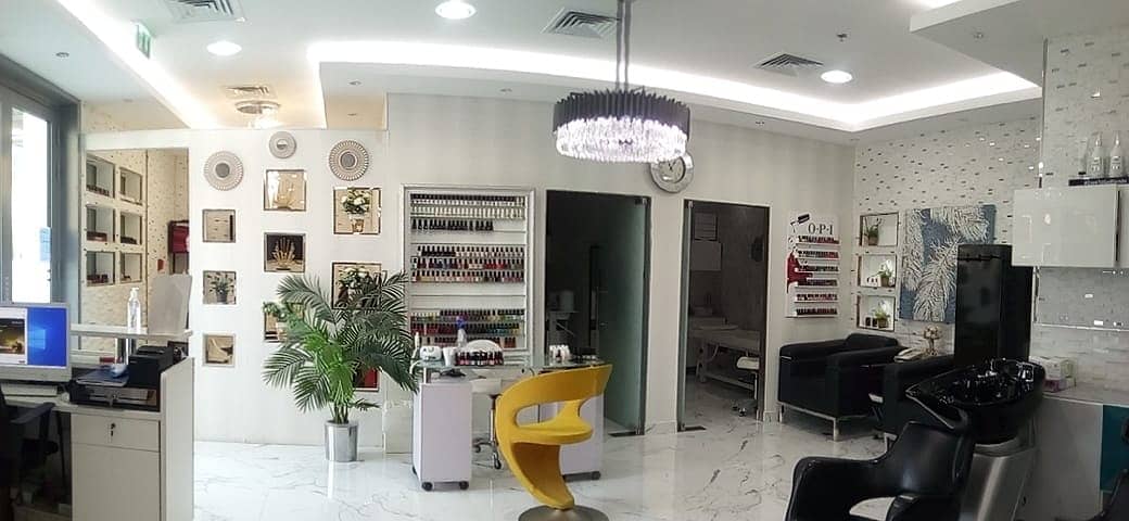 4 LUXURIOUS LADIES SALOON   IN A HOTEL APARTMENT/BUSINESS BAY. . .