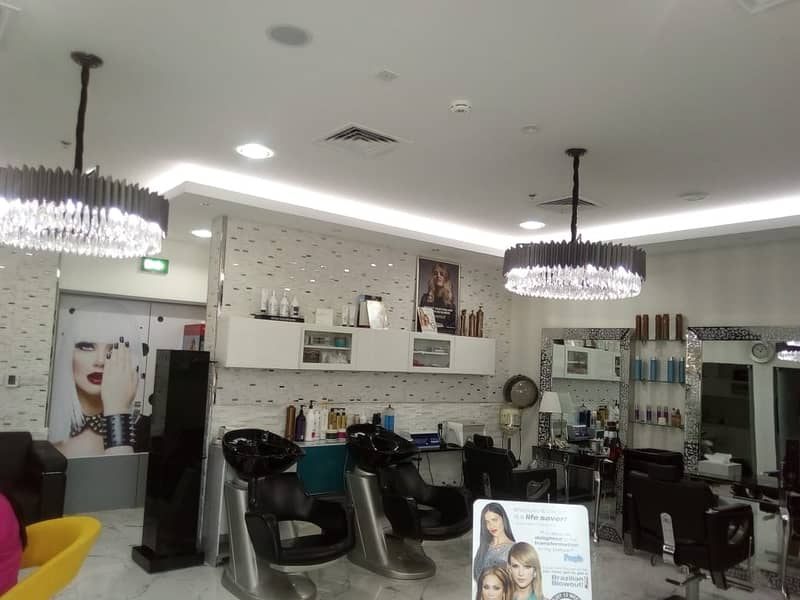 19 LUXURIOUS LADIES SALOON   IN A HOTEL APARTMENT/BUSINESS BAY. . .