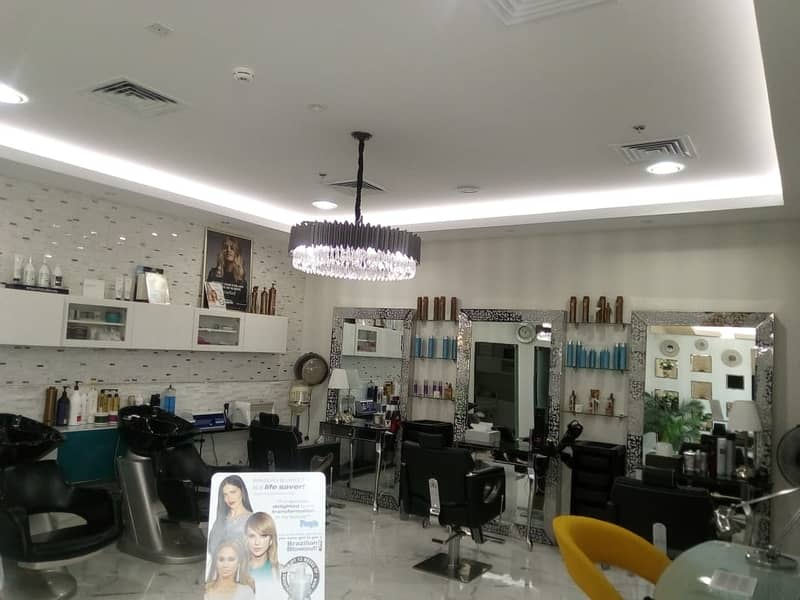22 LUXURIOUS LADIES SALOON   IN A HOTEL APARTMENT/BUSINESS BAY. . .