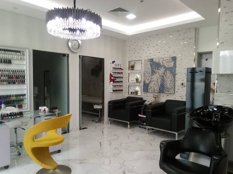 23 LUXURIOUS LADIES SALOON   IN A HOTEL APARTMENT/BUSINESS BAY. . .