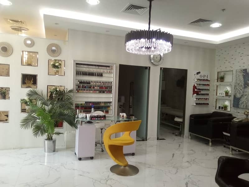 26 LUXURIOUS LADIES SALOON   IN A HOTEL APARTMENT/BUSINESS BAY. . .