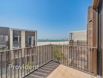 3 Bedroom Villa for Rent in Jumeirah, Dubai - Beach Living | First Tenant | Managed