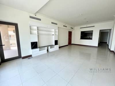 2 Bedroom Apartment for Sale in Palm Jumeirah, Dubai - New Listing | 2 Bedroom | Partial Sea Views