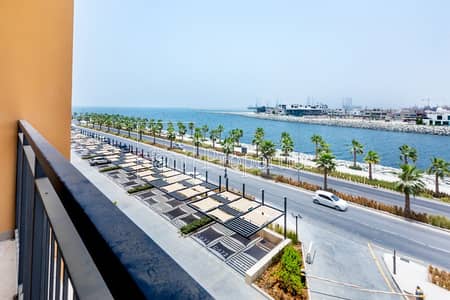 2 Bedroom Apartment for Sale in Jumeirah, Dubai - Vacant | Full Sea View | Spacious