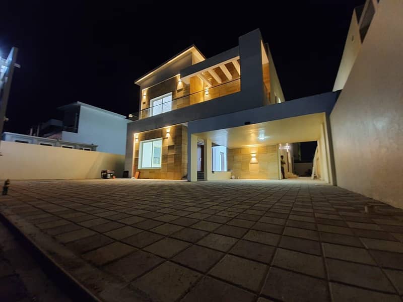 Villa for rent in an excellent location in Al Mowaihat, Ajman, modern design directly on the street