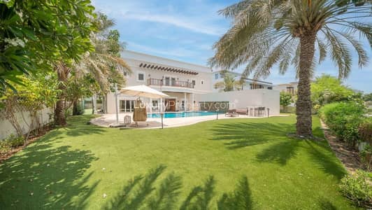 7 Bedroom Villa for Sale in Emirates Hills, Dubai - Lake View | Private Pool | Vastu Compliant
