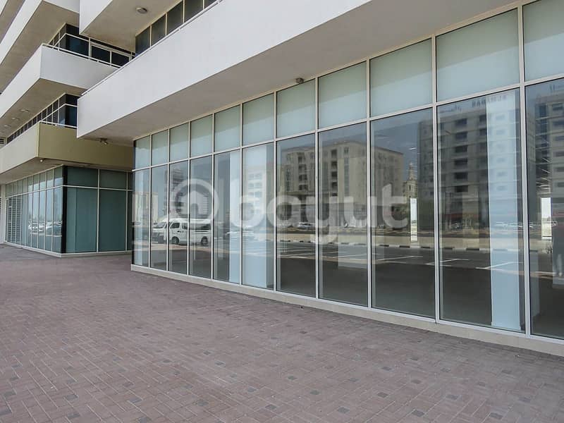 Showroom with area (5669) square feet avaliable for rent in best location