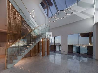 4 Bedroom Penthouse for Sale in Palm Jumeirah, Dubai - Lavish Penthouse | Prime Location | Huge Layout