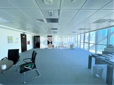 Office for Sale in Jumeirah Lake Towers (JLT), Dubai - Open Layout Fitted Office | Vacant | Lake View