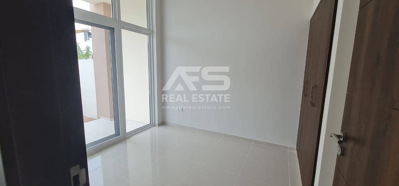 Priced to sale | Pool and Park 4 Bedroom Town House Damac Hills 2