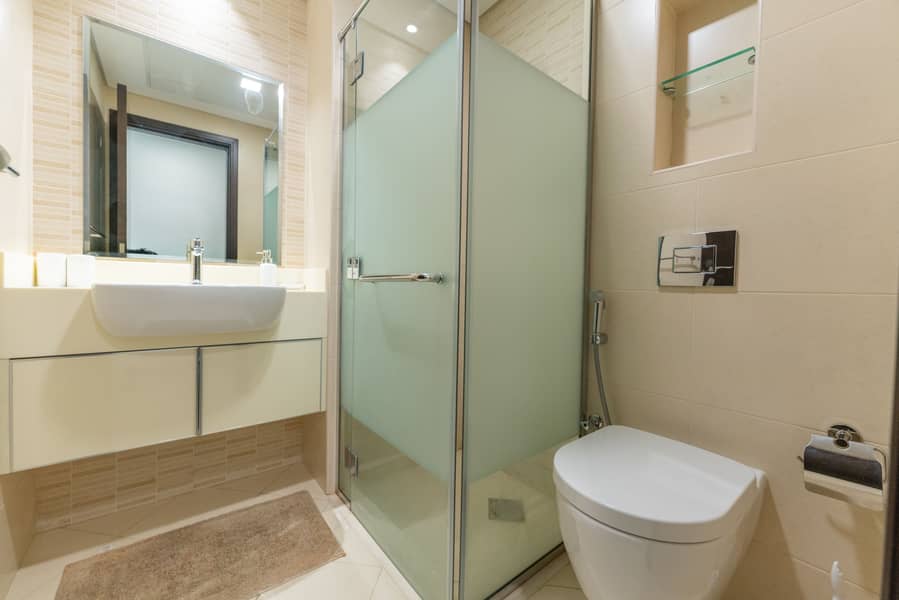 11 Bathroom Side View