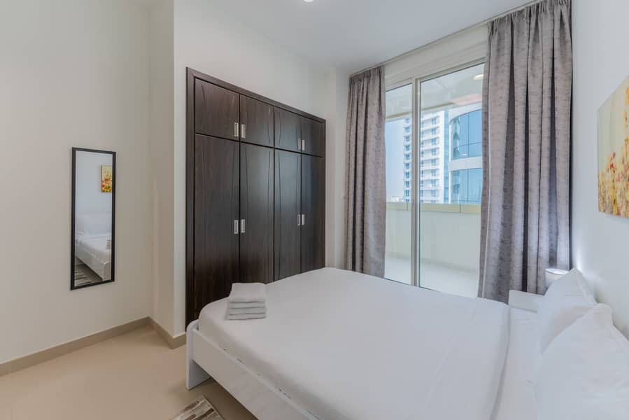 19 Bedroom with Wardrobe
