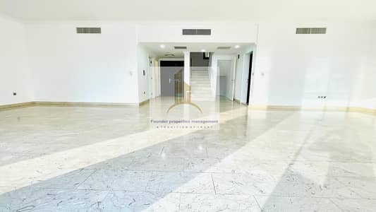 فلیٹ 3 غرف نوم للايجار في منطقة الكورنيش، أبوظبي - شقة في منطقة الكورنيش 3 غرف 110000 درهم - 5752331