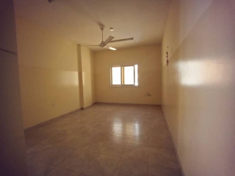 GREAT OFFER. NEAR CORNICHE SPACIOUS 1BHK AVAILABLE ONLY 14K YEARLY