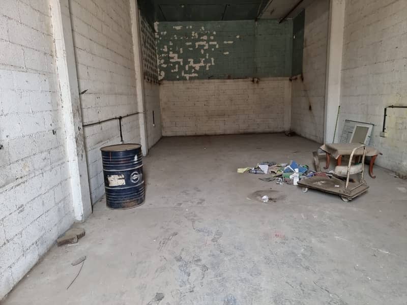 1000 SQFT WAREHOUSE 3 PHASE ELECTRICITY MAIN ROAD