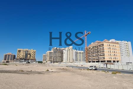 ارض سكنية  للبيع في دبي لاند، دبي - ارض سكنية في مجان دبي لاند 7753200 درهم - 6067943