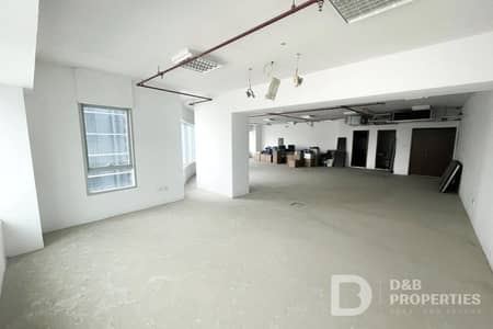 Office for Sale in Business Bay, Dubai - Office Space for Sale I Canal View | Vacant
