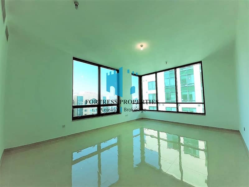 With PARKING | Stunning 2BR Apartment In A Great Location