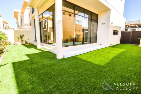 Exclusive | Close to Pool and Park | 3 Bed