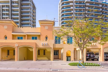 4 Bedroom Villa for Sale in Dubai Sports City, Dubai - Four Bed TH1 | Prime Location | Investment