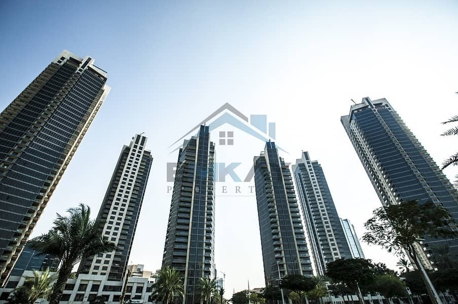 Vacant 2BR on high floor with Burj Khalifa view