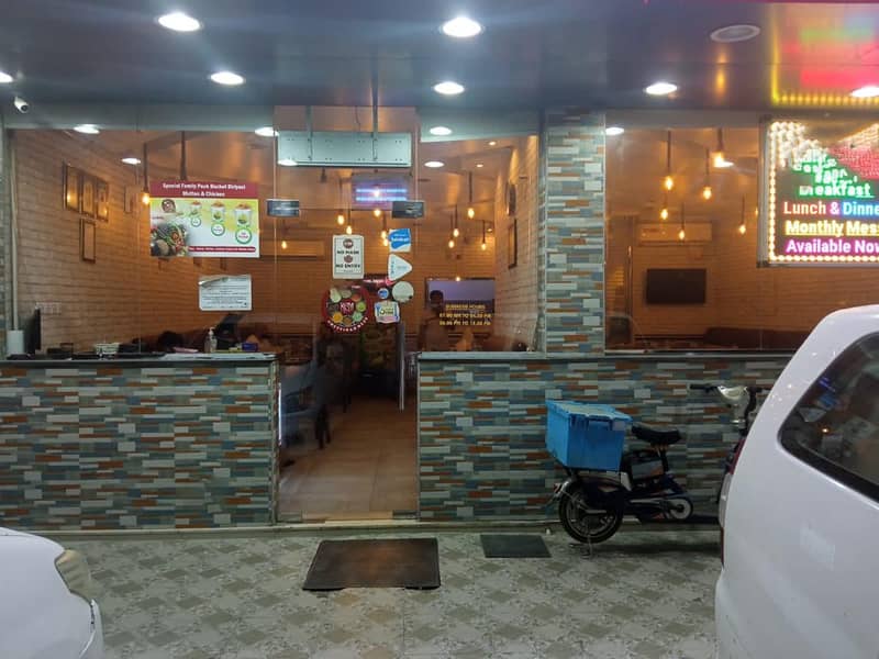 Call Now !!! Well running restaurant in prime location of al Nahda Sharjah with luxurious interiors