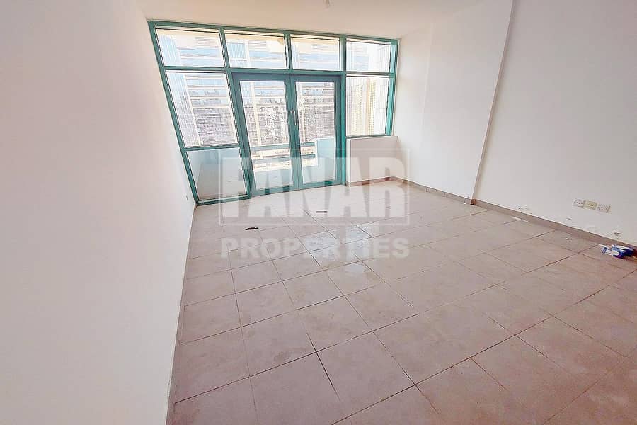 Hot Deal | Balcony| Spacious Layout| Close to Mall
