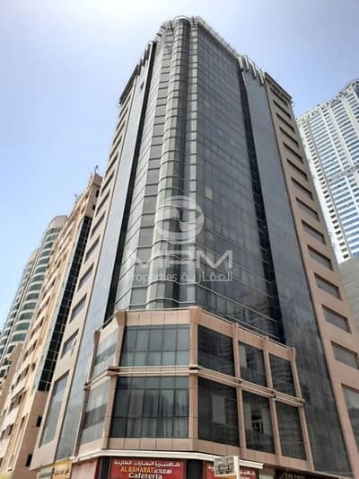 Office for Rent in Al Majaz, Sharjah - Spacious & Bright fitted office | washroom | 4 Chqs