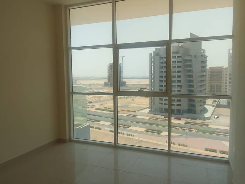 شقة في بناية K1،مجمع دبي ريزيدنس 1 غرفة 40000 درهم - 6135409