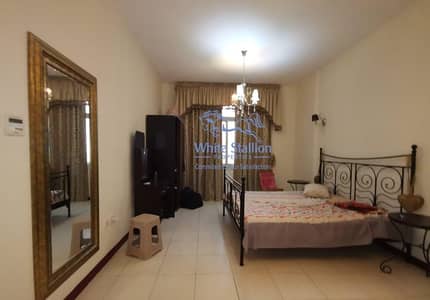 RENTED + FULLY FURNISHED + KITCHEN APPLIANCES + BALCONY