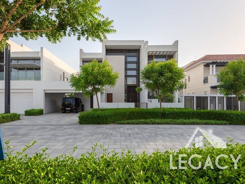 Best Location | Walking to the Lagoon | Private Swimming Pool | Very well maintained