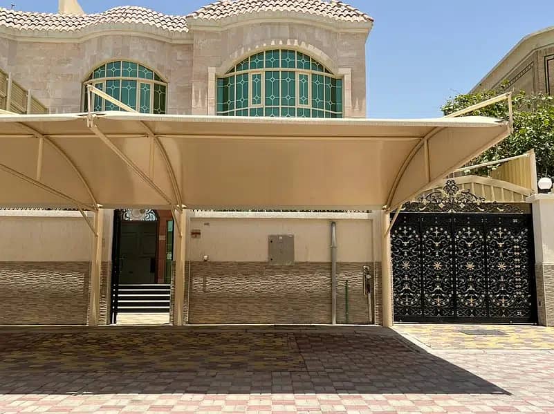 Villa for sale in Al Mowaihat, special offer from the owner