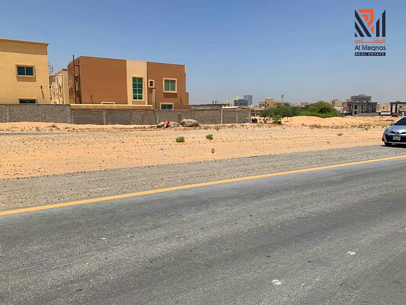 For sale residential commercial land in Al Rawda 1 - Ajman -  building permit G+1