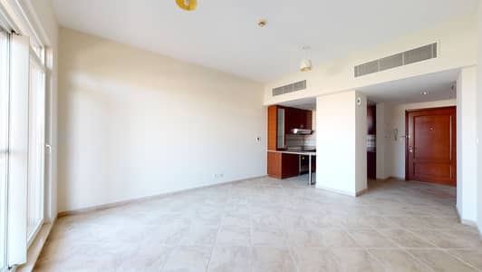 2 Bedroom Flat for Rent in Motor City, Dubai - Garden View, Fully serviced , Kitchen appliances