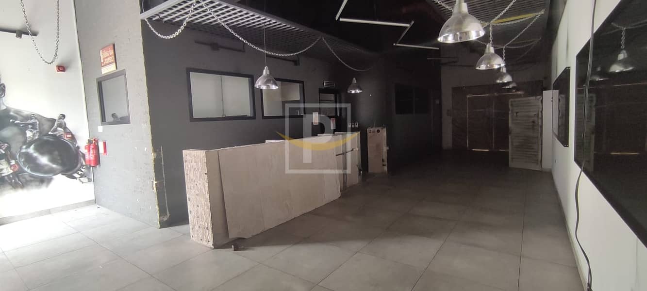 Prime Location F&B Shop For rent in Dar Wasl