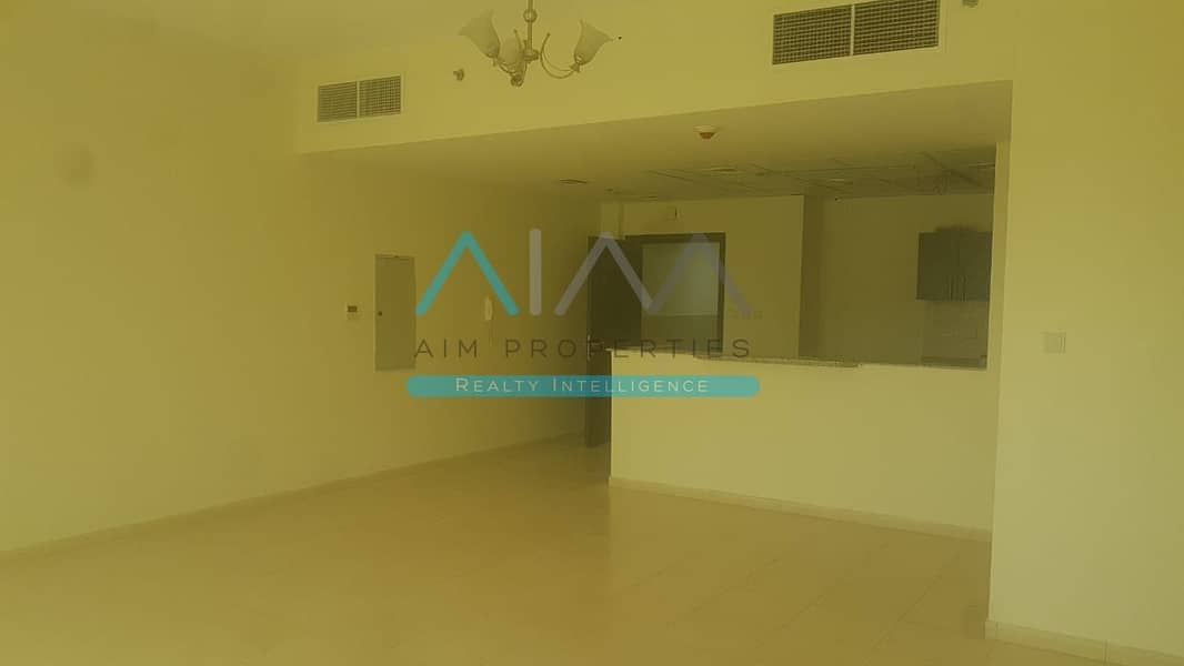 One bedroom Apartment with balcony in Liwan Q Point  Near DSO