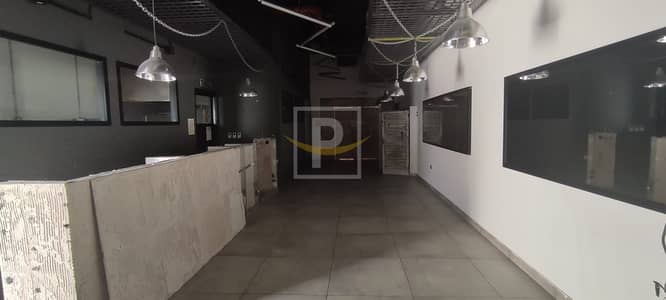 Shop for Rent in Al Wasl, Dubai - Best Location Retail and Well-maintained