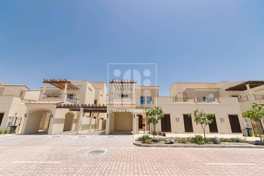 Own Huge villa In a Luxurious Community I Spacious 5bhk Villa W/t Maid + Driver Room