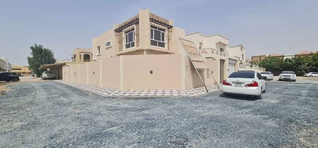 8 Bedroom Villa for Sale in Al Mowaihat, Ajman - واجهتين الفيلا