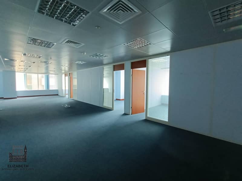 Office for rent ready to work directly on Sheikh Zayed Road 347,940 dirhams