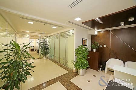 Office for Rent in Jumeirah Lake Towers (JLT), Dubai - High Floor | Luxury Fit-out | Vacant Now