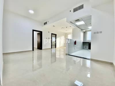 فلیٹ 2 غرفة نوم للايجار في أرجان، دبي - شقة في بناية عبد الواحد بن شبيب أرجان 2 غرف 59000 درهم - 5995247