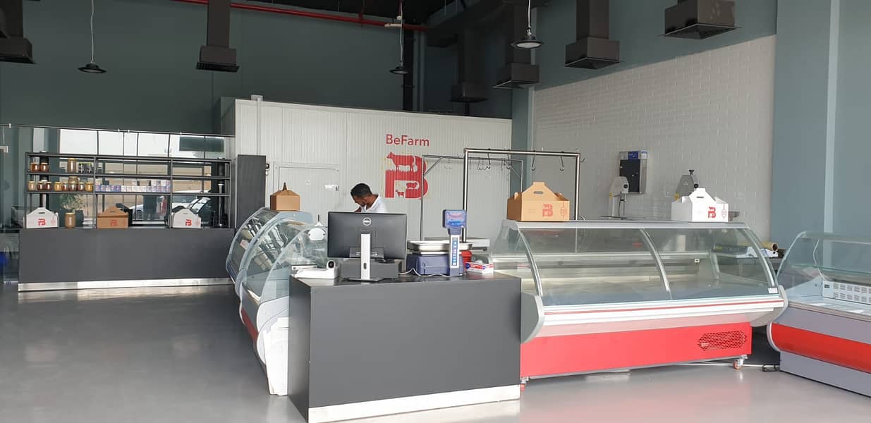 A well-equipped butchery for sale and the possibility of converting it to a restaurant in Ajman
