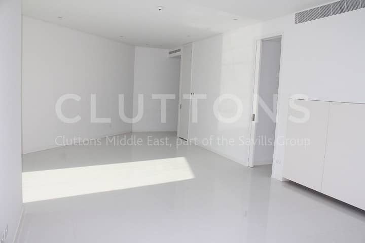 Stunning three bedroom apartment in Corniche area