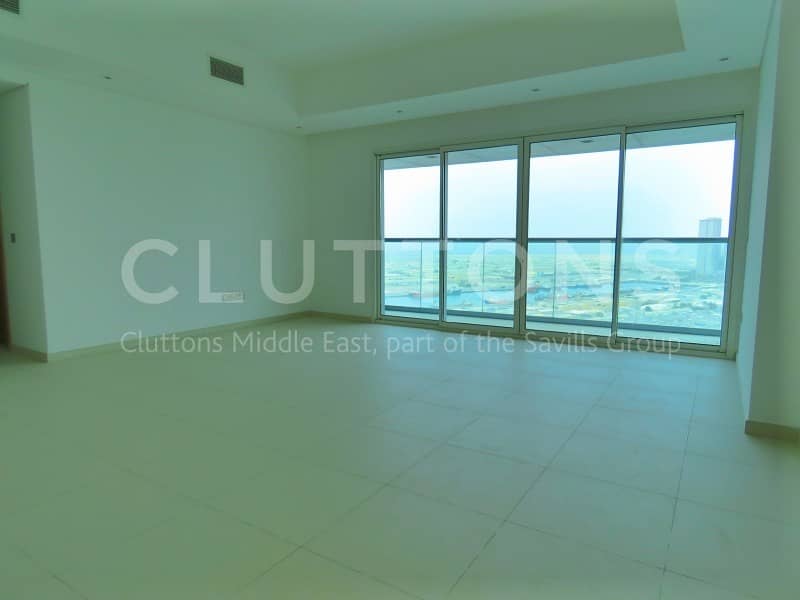 Brand new three bedrooms apartment with balcony at Corniche