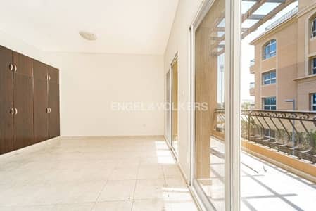 2 Bedroom Townhouse for Sale in Jumeirah Village Circle (JVC), Dubai - Townhouse | Spacious Layout | Well Price